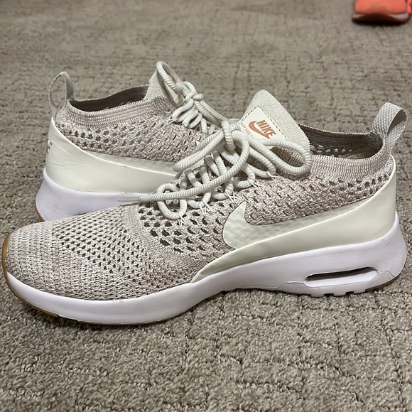 Nike Airmax - Picture 3 of 4